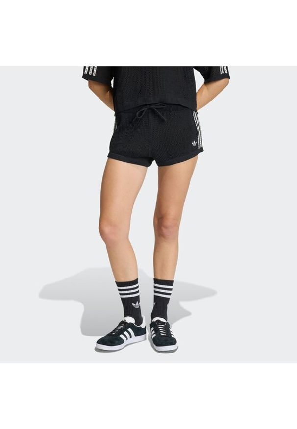 Adidas - adidas Szorty materiałowe Knitted Crochet KC6478 Czarny Regular Fit. Kolor: czarny. Materiał: syntetyk