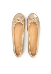 Kazar - Komfortowe złote baleriny z ozdobnym detalem. Kolor: złoty. Materiał: skóra. Szerokość cholewki: normalna. Wzór: aplikacja. Sezon: lato. Styl: elegancki #7