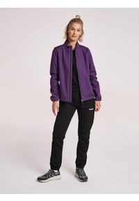 Kurtka damska Hummel North Softshell. Kolor: czarny, niebieski, wielokolorowy, fioletowy. Materiał: softshell. Sezon: zima, jesień. Sport: piłka ręczna