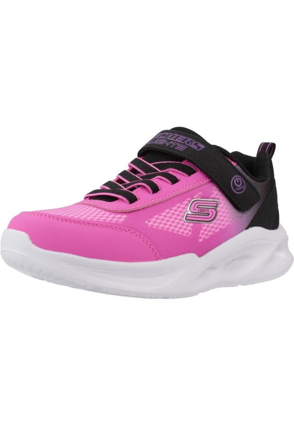 skechers - Buty do chodzenia dla dzieci Skechers Sola Glow. Kolor: różowy. Materiał: materiał, syntetyk. Szerokość cholewki: normalna. Model: Skechers Sport. Sport: turystyka piesza