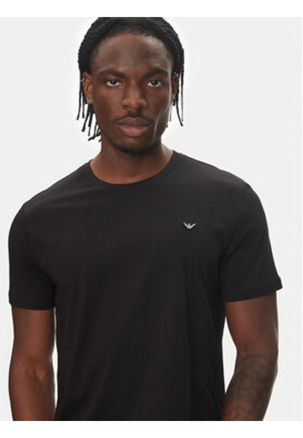 Emporio Armani T-Shirt EM000574 AF12331 UC001 Czarny Regular Fit. Kolor: czarny. Materiał: bawełna