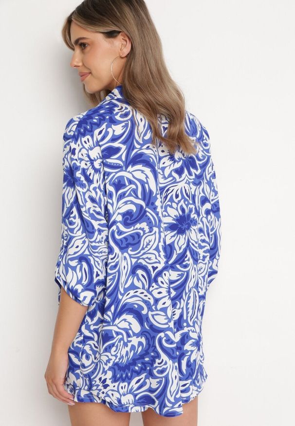 Born2be - Granatowy Dwuczęściowy Komplet Koszula z Regulowanym Rękawem Szorty z Gumką w Pasie Bellagrace. Kolor: niebieski. Materiał: wiskoza, materiał