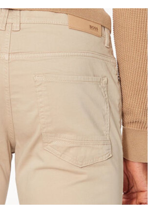 BOSS - Boss Spodnie materiałowe Daelaware3-1-20+ 50440492 Beżowy Slim Fit. Kolor: beżowy. Materiał: bawełna