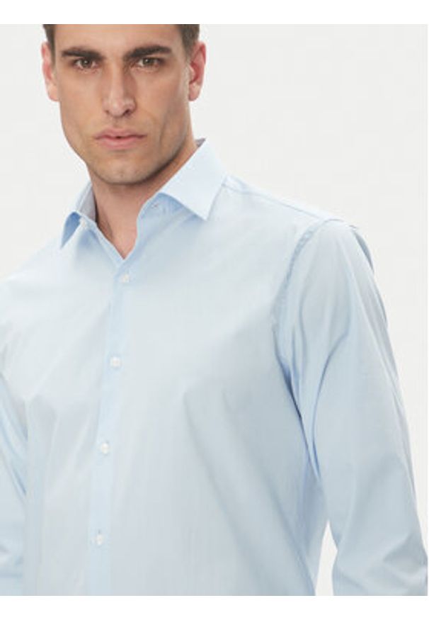 Calvin Klein Koszula Essential LV019EU000 Błękitny Slim Fit. Kolor: niebieski. Materiał: bawełna