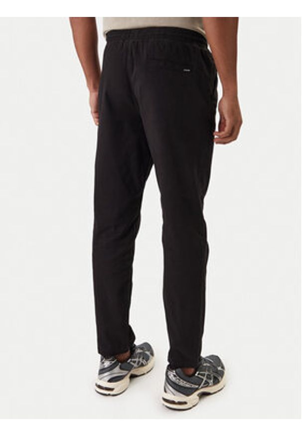 Jack & Jones Joggery Stace Dylan 12288472 Czarny Regular Fit. Kolor: czarny. Materiał: bawełna