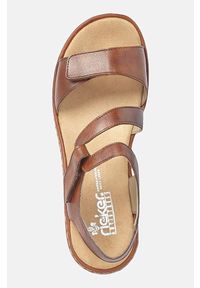 Rieker - Skórzane sandały z zapięciem na rzep. Zapięcie: rzepy. Kolor: brązowy. Materiał: skóra. Styl: elegancki, klasyczny #3