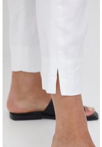 Emporio Armani spodnie lniane damskie kolor biały szerokie high waist. Stan: podwyższony. Kolor: biały. Materiał: len