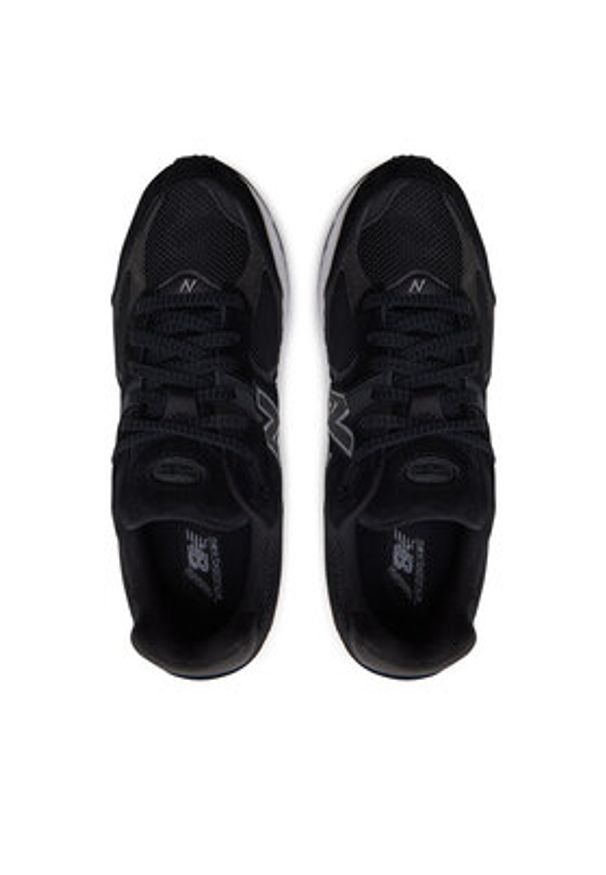 New Balance Sneakersy M2002RBK Czarny. Kolor: czarny. Materiał: materiał