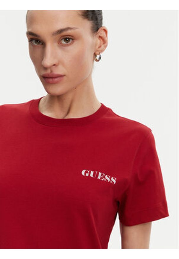 Guess T-Shirt W5RI04 I3Z14 Czerwony Regular Fit. Kolor: czerwony. Materiał: bawełna