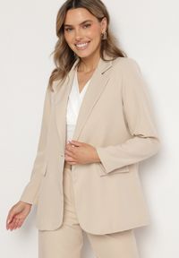 Born2be - Beżowa Marynarka Jednorzędowa ze Wzorem Pasków Viviella. Okazja: na co dzień, na spotkanie biznesowe. Kolor: beżowy. Materiał: jeans. Styl: biznesowy, klasyczny, elegancki, casual #6