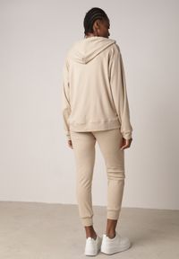 Born2be - Beżowy Komplet Dresowy Zasuwana Bluza z Kapturem i Spodnie Typu Jogger Nedisare. Kolor: beżowy. Materiał: dresówka #4