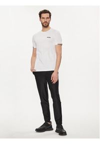 BOSS - Boss T-Shirt MB 50506348 Biały Regular Fit. Kolor: biały. Materiał: syntetyk