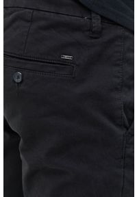 Only & Sons spodnie męskie kolor czarny dopasowane. Kolor: czarny. Materiał: tkanina