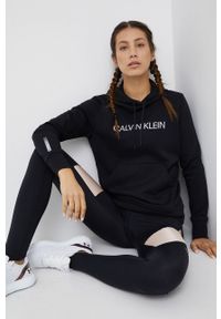 Calvin Klein Performance - Bluza. Kolor: czarny. Materiał: dzianina. Długość rękawa: długi rękaw. Długość: długie. Wzór: nadruk #1