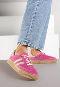 Born2be - Fuksjowe Skórzane Sneakersy Klasyczne Tenisówki z Zamszu Naturalnego Teniresela. Okazja: na co dzień. Kolor: różowy. Materiał: zamsz, skóra #3
