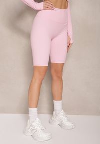 Renee - Jasnoróżowe Szorty Kolarki High Waist Basalla. Okazja: na co dzień. Stan: podwyższony. Kolor: różowy. Sezon: lato. Styl: casual