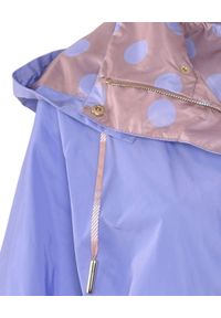 CATERINA - Fioletowa kurtka z kapturem. Typ kołnierza: kaptur. Kolor: wielokolorowy, fioletowy, różowy. Wzór: grochy
