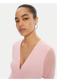 ROTATE Sukienka koktajlowa 113628 Różowy Regular Fit. Kolor: różowy. Materiał: syntetyk. Styl: wizytowy #5