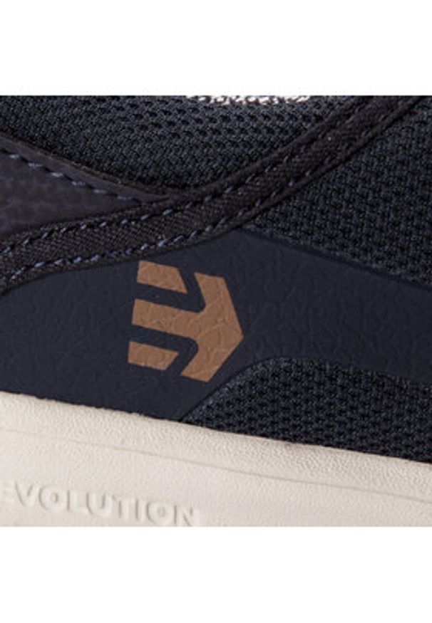 Etnies Sneakersy Scout 4101000419 Granatowy. Kolor: niebieski. Materiał: materiał