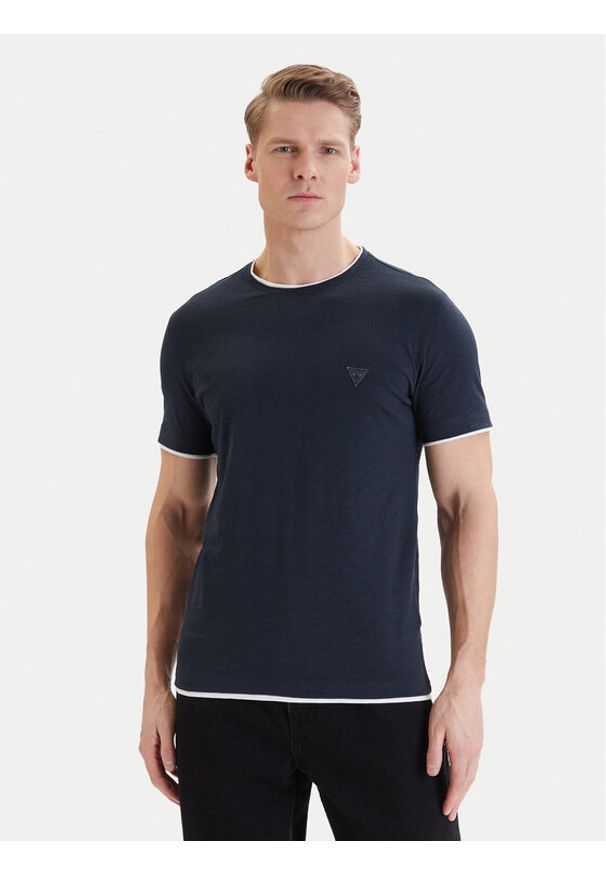 Guess T-Shirt F6GI06 K6XN4 Niebieski Slim Fit. Kolor: niebieski. Materiał: bawełna