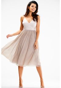 Awama - Beżowa Sukienka na Ramiączkach z Kombinacji Tkanin. Kolor: beżowy. Materiał: tkanina. Długość rękawa: na ramiączkach