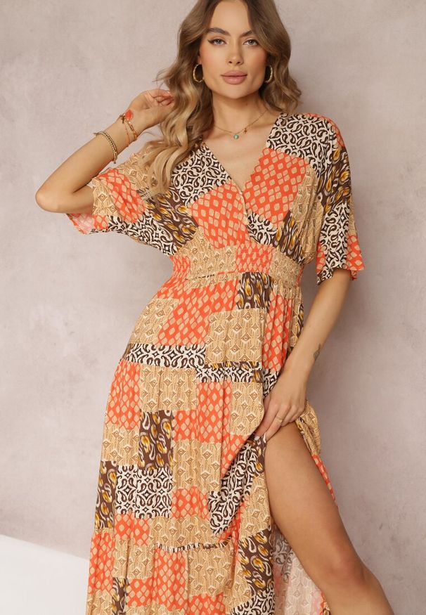 Renee - Pomarańczowa Sukienka Maxi z Krótkim Rękawem i Gumkami w Talii z Wiskozy Aveda. Typ kołnierza: dekolt kopertowy. Kolor: pomarańczowy. Materiał: wiskoza. Długość rękawa: krótki rękaw. Typ sukienki: kopertowe. Długość: maxi