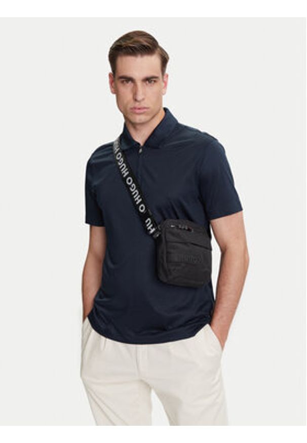 Hugo - HUGO Saszetka Colyns 50541949 Czarny. Kolor: czarny. Materiał: materiał