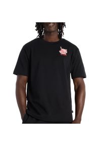 Koszulka męska New Balance MT61H51DBK - czarna. Kolor: czarny. Materiał: bawełna. Długość rękawa: krótki rękaw. Długość: krótkie. Wzór: kolorowy #1