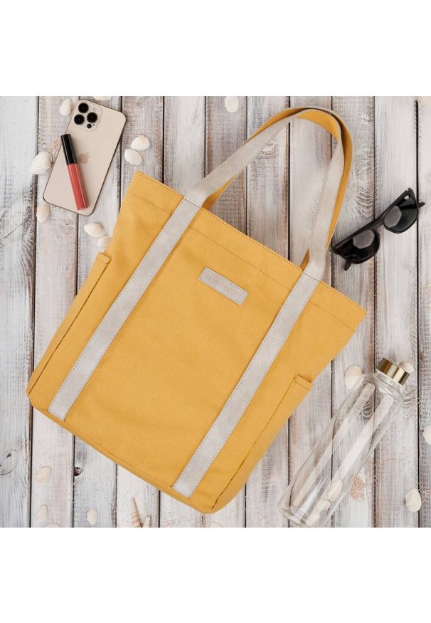 PAOLO PERUZZI - Shopperka materiałowa Paolo Peruzzi E-17-YL żółta. Kolor: żółty. Wzór: paski. Sezon: lato. Materiał: skórzane. Styl: elegancki, casual, klasyczny. Rodzaj torebki: na ramię