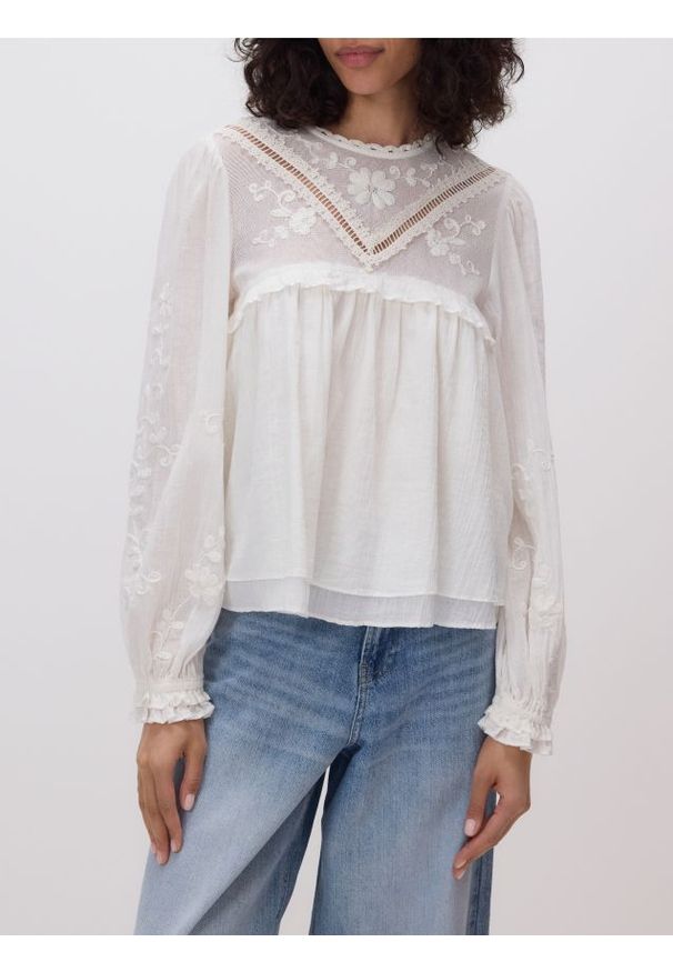 Reserved - Bawełniana bluzka z haftem - złamana biel. Materiał: bawełna. Wzór: haft