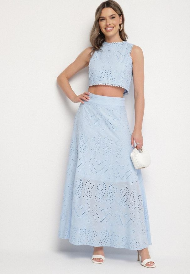 Born2be - Niebieski Komplet z Ażurowej Tkaniny Zdobionej Haftem Top i Spódnica Saleria. Kolor: niebieski. Materiał: tkanina. Wzór: aplikacja, ażurowy, haft