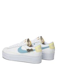 Nike Buty Blazer Low Platform Se DJ6376 100 Biały. Kolor: biały. Materiał: materiał. Obcas: na platformie #5