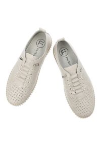 Półbuty damskie Filippo, cholewka skóra naturalna perforowana sznurowanie minimalistyczny fason lekka konstrukcja elastyczne wykończenie wygodne dopa. Zapięcie: sznurówki. Kolor: beżowy. Materiał: skóra. Szerokość cholewki: normalna #5