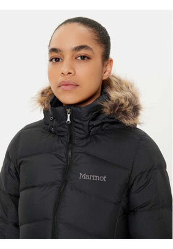 Marmot Płaszcz zimowy Montreal M15838 Czarny Regular Fit. Kolor: czarny. Materiał: syntetyk. Sezon: zima