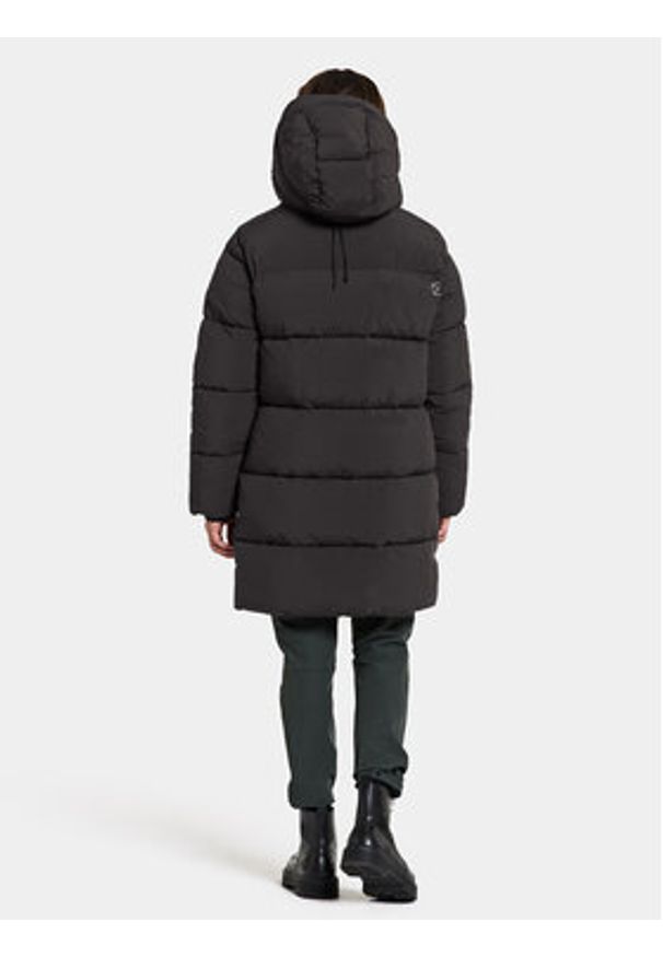 Didriksons Parka Nomi Wns Parka 3 504832 Czarny Regular Fit. Kolor: czarny. Materiał: syntetyk