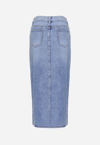 Born2be - Niebieska Spódnica Jeansowa Zapinana na Suwak z Asymetrycznym Rozcięciem Timahella. Kolor: niebieski. Materiał: jeans. Styl: klasyczny