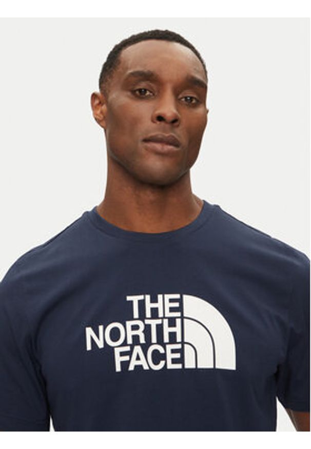 The North Face T-Shirt Easy NF0A8A6C Granatowy Regular Fit. Kolor: niebieski. Materiał: syntetyk, bawełna