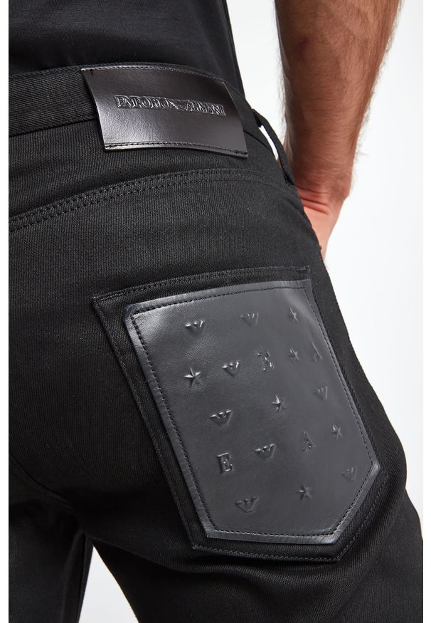 Emporio Armani - JEANSY EMPORIO ARMANI. Wzór: aplikacja