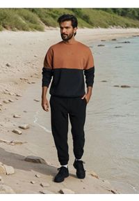 Sinsay - Spodnie jogger - czarny. Kolor: czarny #1