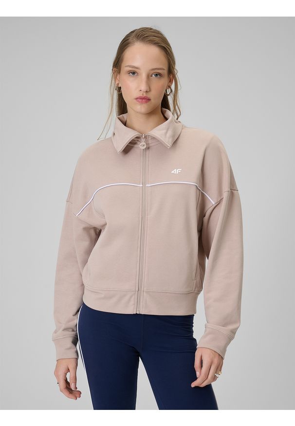 4f - 4F Bluza dresowa regular bez kaptura damska - beżowa XL. Okazja: na co dzień. Typ kołnierza: bez kaptura. Kolor: beżowy. Materiał: dresówka. Styl: casual, klasyczny