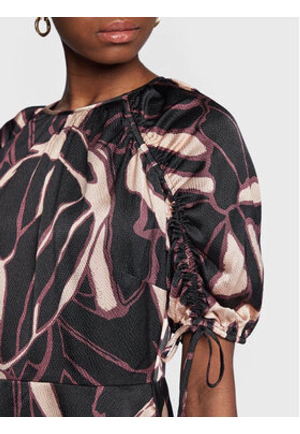 Ted Baker Sukienka codzienna Gilliaaa 267045 Kolorowy Regular Fit. Okazja: na co dzień. Materiał: syntetyk. Wzór: kolorowy. Typ sukienki: proste. Styl: casual