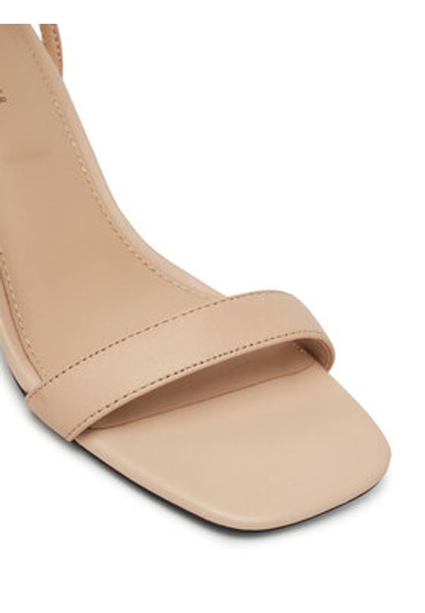 TOMMY HILFIGER - Tommy Hilfiger Sandały Leather Knots Kitten Sandal FW0FW08424 Beżowy. Kolor: beżowy. Materiał: skóra