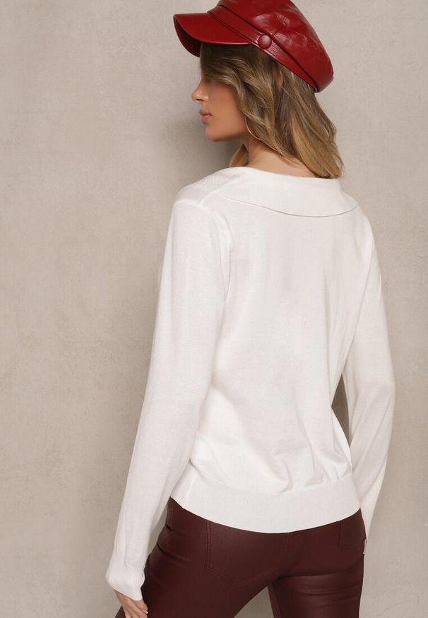 Renee - Biały Sweter z Wiskozą i Ozdobnym Kołnierzykiem Ceaola. Okazja: na co dzień, na spotkanie biznesowe, do pracy. Kolor: biały. Materiał: wiskoza. Styl: casual, biznesowy