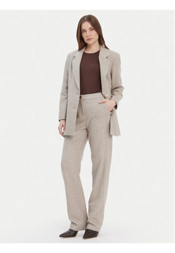 Armani Exchange Spodnie materiałowe XW000723 AF16146 M1088 Beżowy Regular Fit. Kolor: beżowy. Materiał: syntetyk