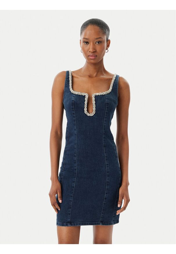 Guess Sukienka jeansowa W6RK69 D55M0 Niebieski Regular Fit. Kolor: niebieski. Materiał: bawełna