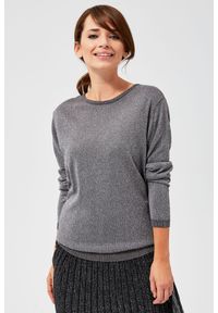 MOODO - Sweter z odkrytymi plecami i metaliczną nitką. Materiał: wiskoza. Długość rękawa: długi rękaw. Długość: długie. Wzór: gładki #1