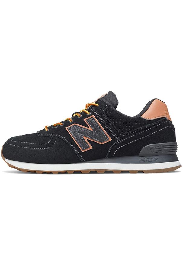 Buty do chodzenia męskie New Balance 574. Zapięcie: sznurówki. Kolor: wielokolorowy. Materiał: tkanina, materiał, skóra, syntetyk. Szerokość cholewki: normalna. Model: New Balance 574. Sport: turystyka piesza