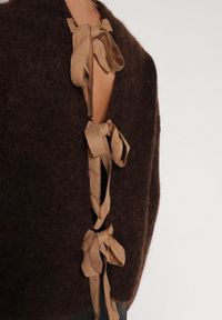 Born2be - Brązowy Kardigan z Wełną i Bufiastymi Rękawami Wiązany na Plecach Tuseleia. Okazja: na co dzień. Kolor: brązowy. Materiał: wełna. Styl: casual #7