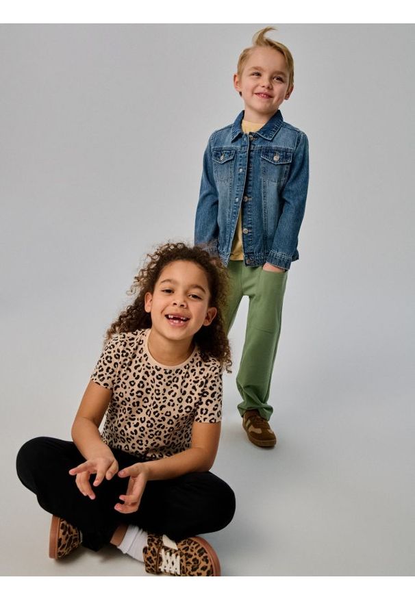 Sinsay - Legginsy flare z ozdobnymi falbankami - czarny. Kolor: czarny