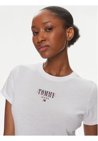 Tommy Jeans T-Shirt Essential DW0DW17839 Biały Slim Fit. Kolor: biały. Materiał: bawełna, syntetyk